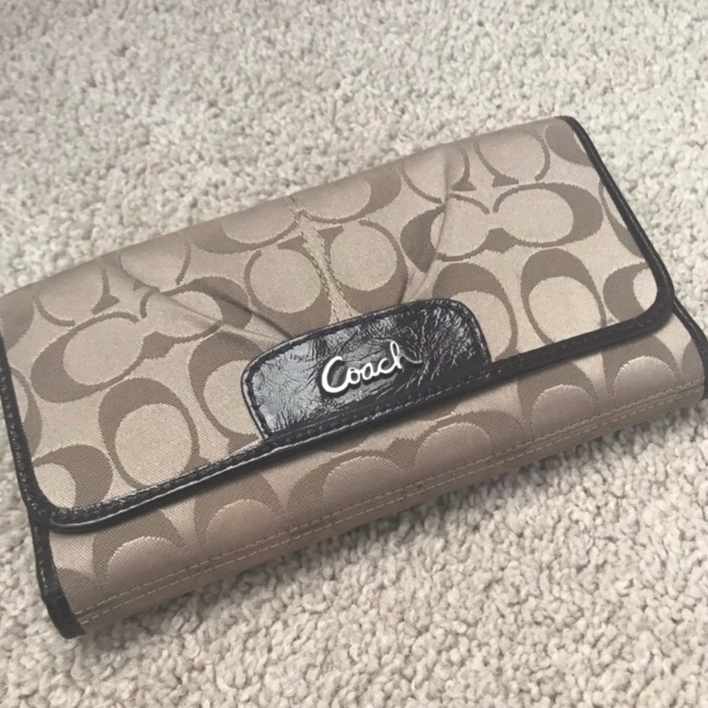 Coach wallet